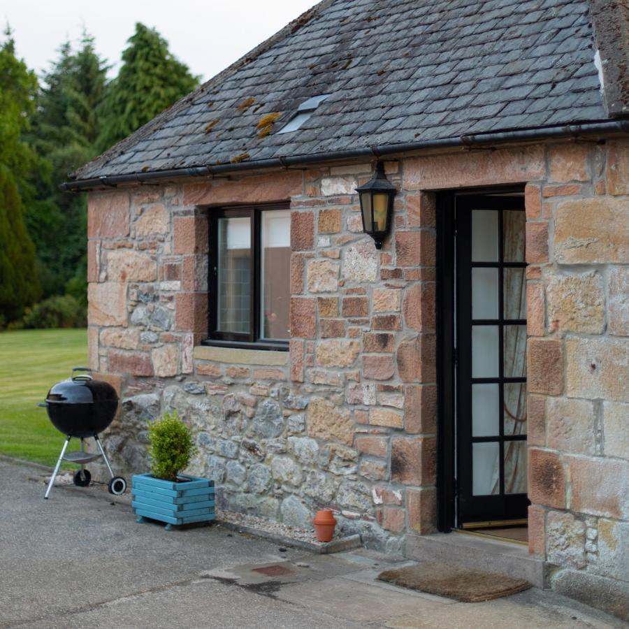 Balnagown Estates Peat Cottage Kildary Exterior photo